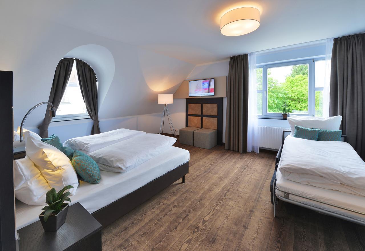 Uhu Gaestehaus Superior Koln Bagian luar foto