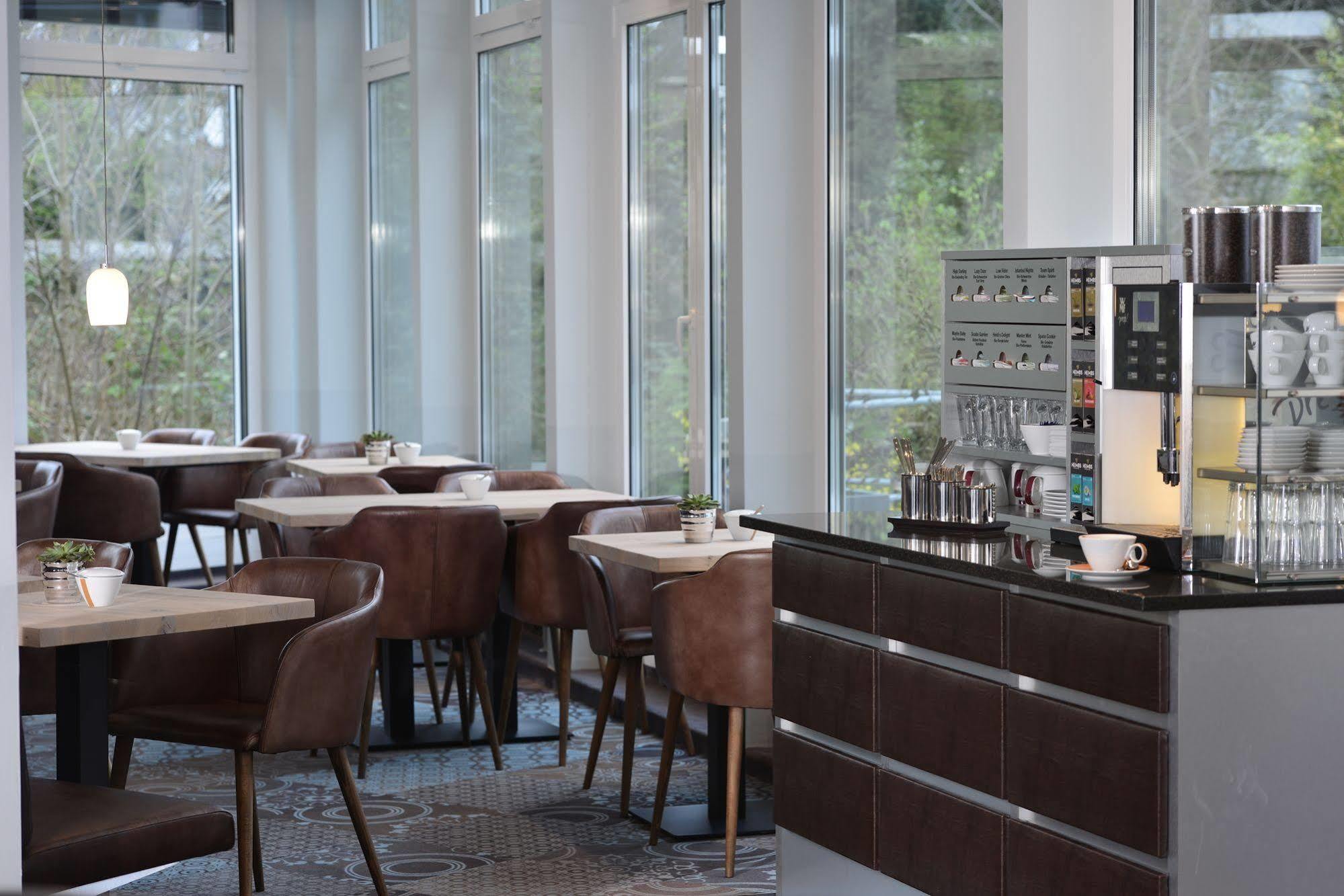 Uhu Gaestehaus Superior Koln Bagian luar foto